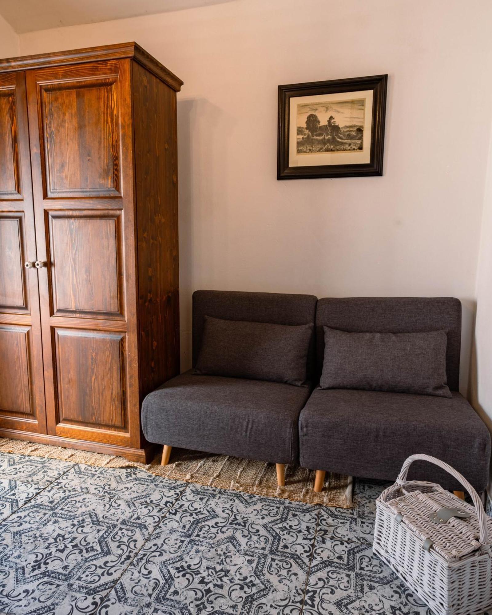 Luxusni Apartman S Krbem - Kunraticke Svycarsko Kunratice  Экстерьер фото